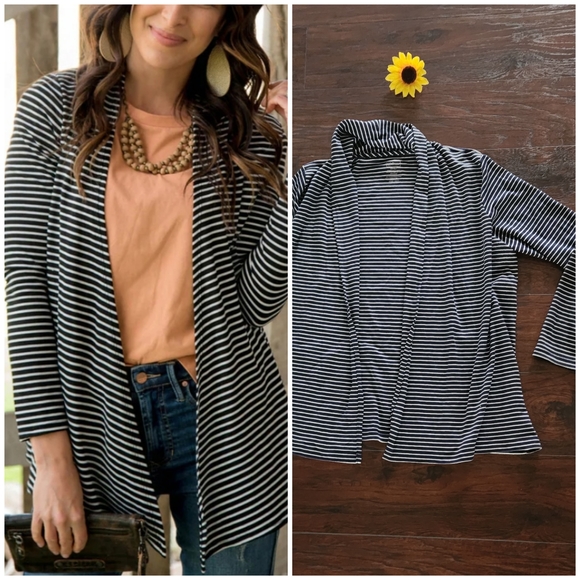 L.L. Bean Sweaters - L.L.BEAN STRIPED OPEN CARDIGAN ♥️